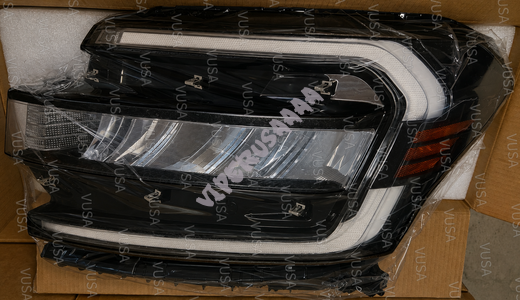 Lampa przednia lewa  LED NL1Z13008D