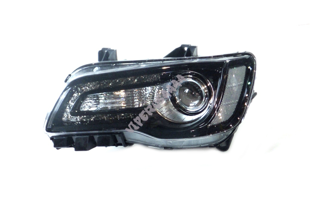 Lampa przednia lewa Xenon 68402943AB