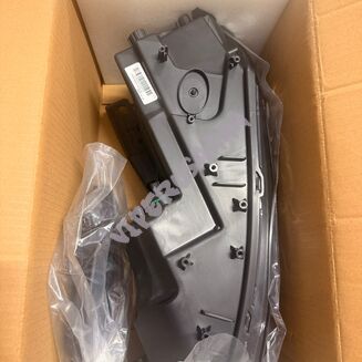 Lampa przednia Prawa Ciemna 68085140AL - 3