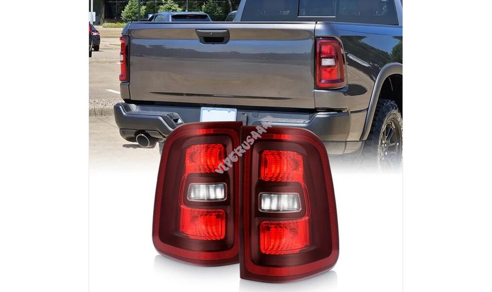 Lampa tył prawa + lewa 68531048AA + 68531049AA