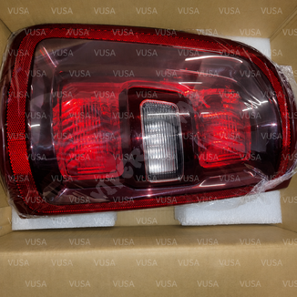 Lampa tył prawa 68531046AA - 2