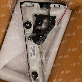 Lampa tylna wewnętrzna prawa 85150724 - 2