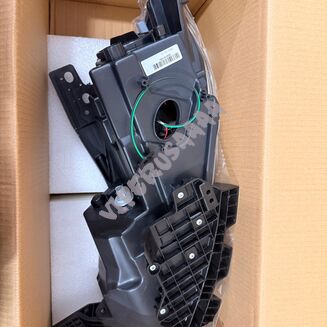Lampa przednia Prawa+Lewa Xenon Jasny  68292806AB 68292807AB - 2