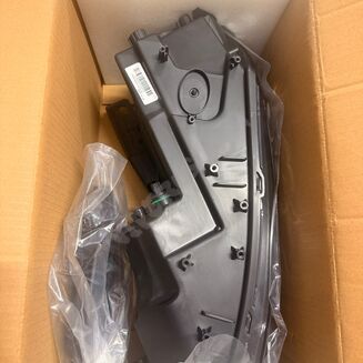 Lampa przednia Prawa Lewa Ciemna 68085140AL 68085141AL - 3