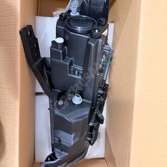 Lampa przednia Prawa Xenon Jasny  68292806AB - 3