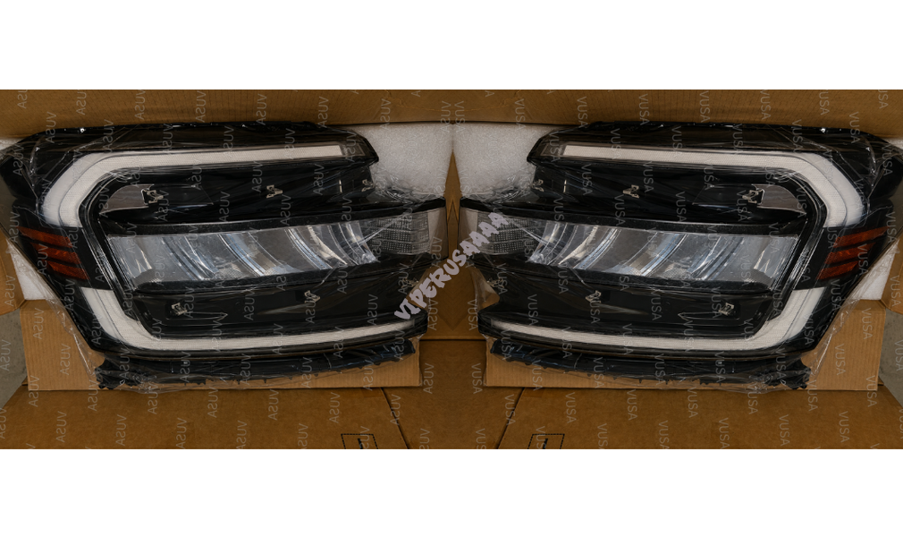Lampa przednia prawa + lewa  LED NL1Z13008D NL1Z13008A