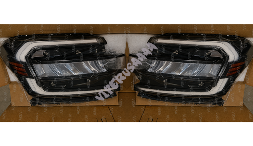 Lampa przednia prawa + lewa  LED NL1Z13008D NL1Z13008A